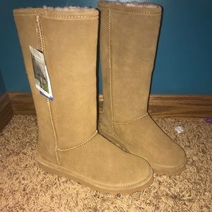 Bear paw boots